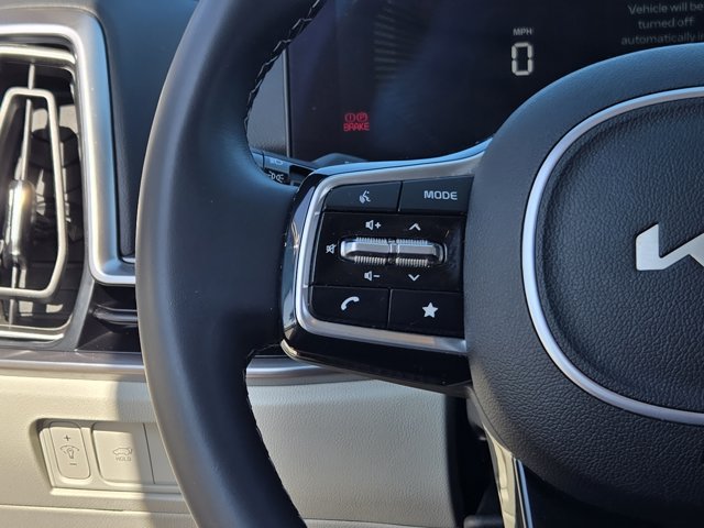 Certified 2025 Kia Sorento EX FWD image 27