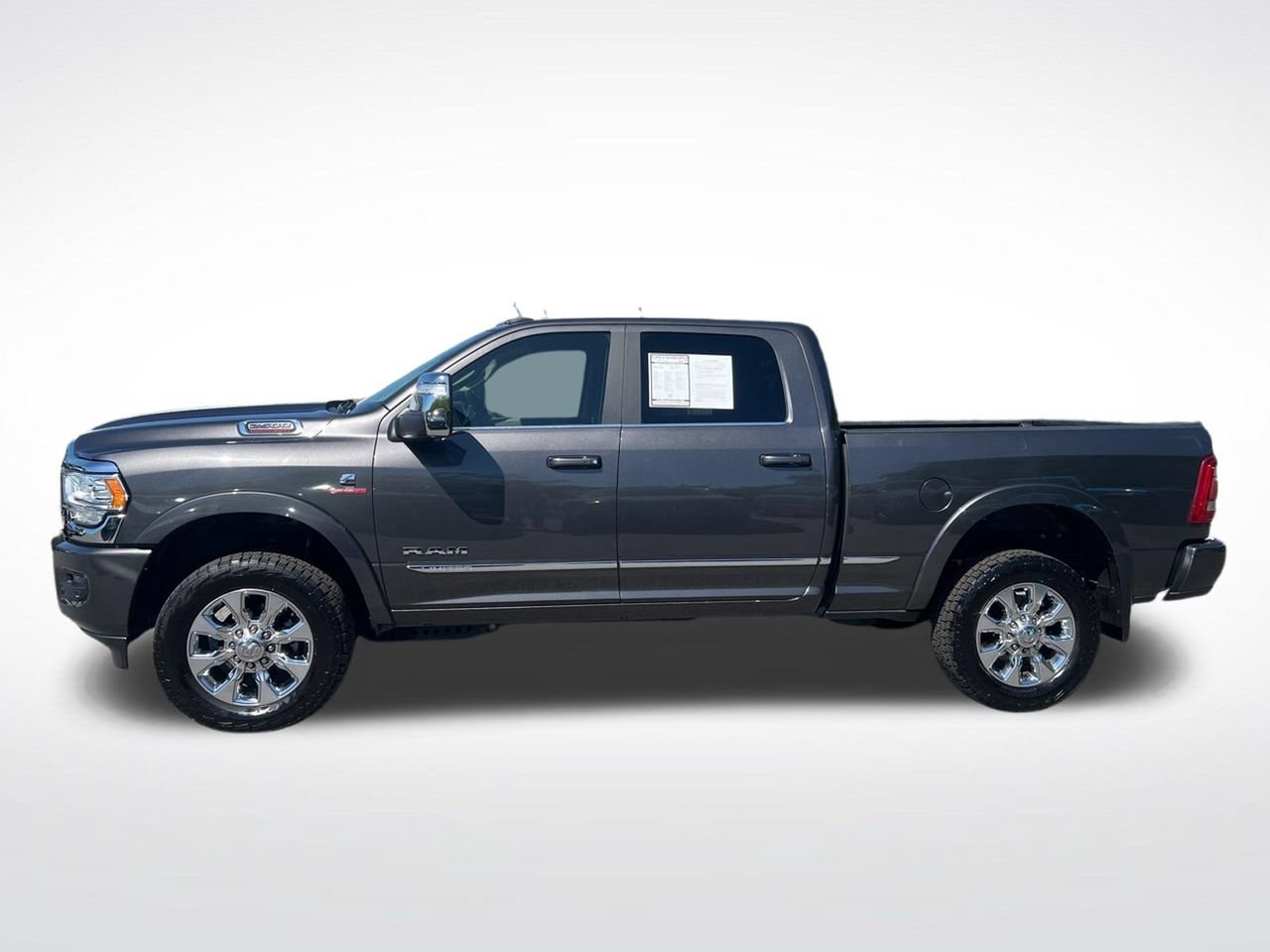 Used 2023 RAM 2500 Limited AWD/4WD image 2