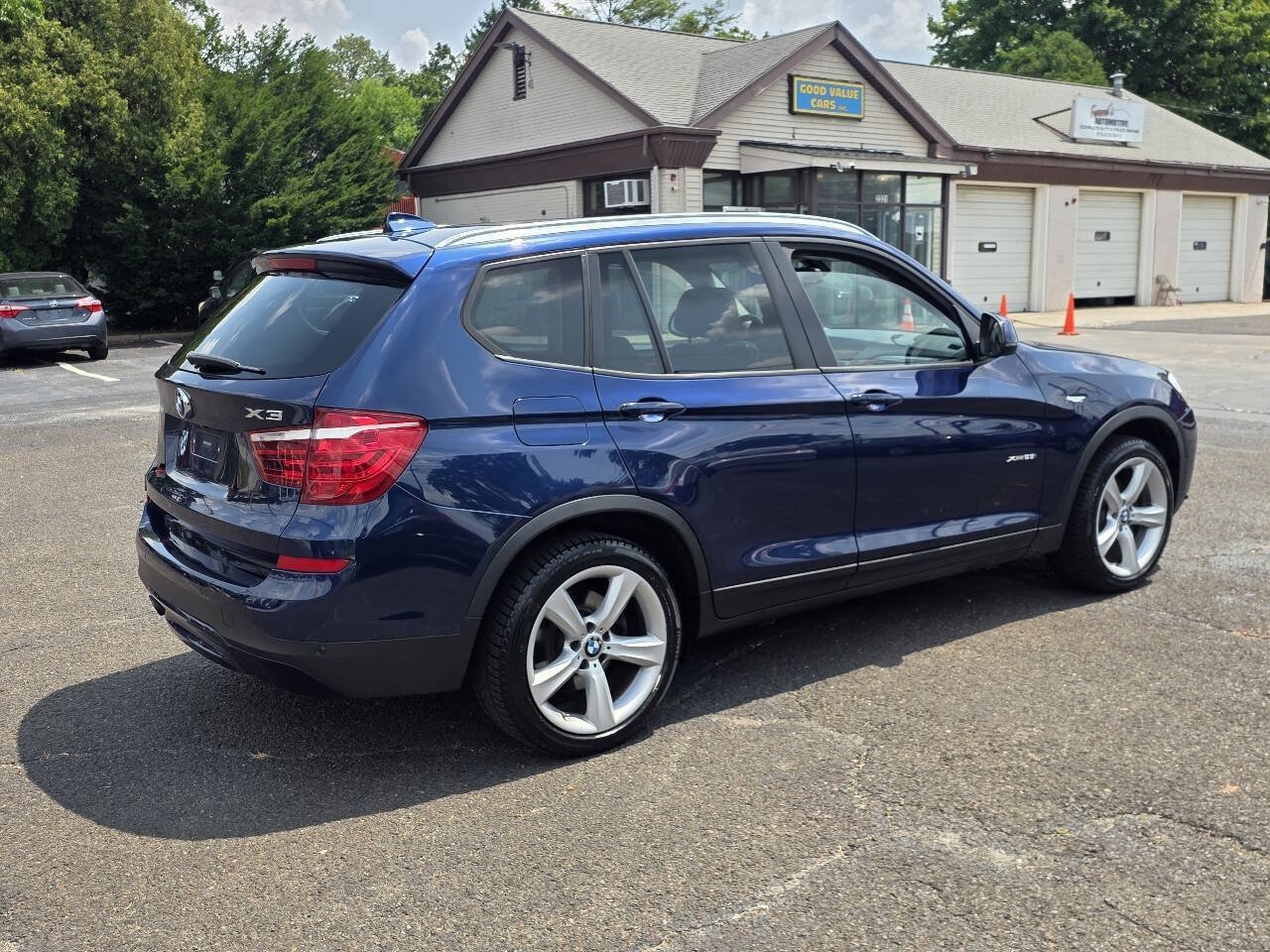 Used 2017 BMW X3 xDrive28i AWD/4WD image 7