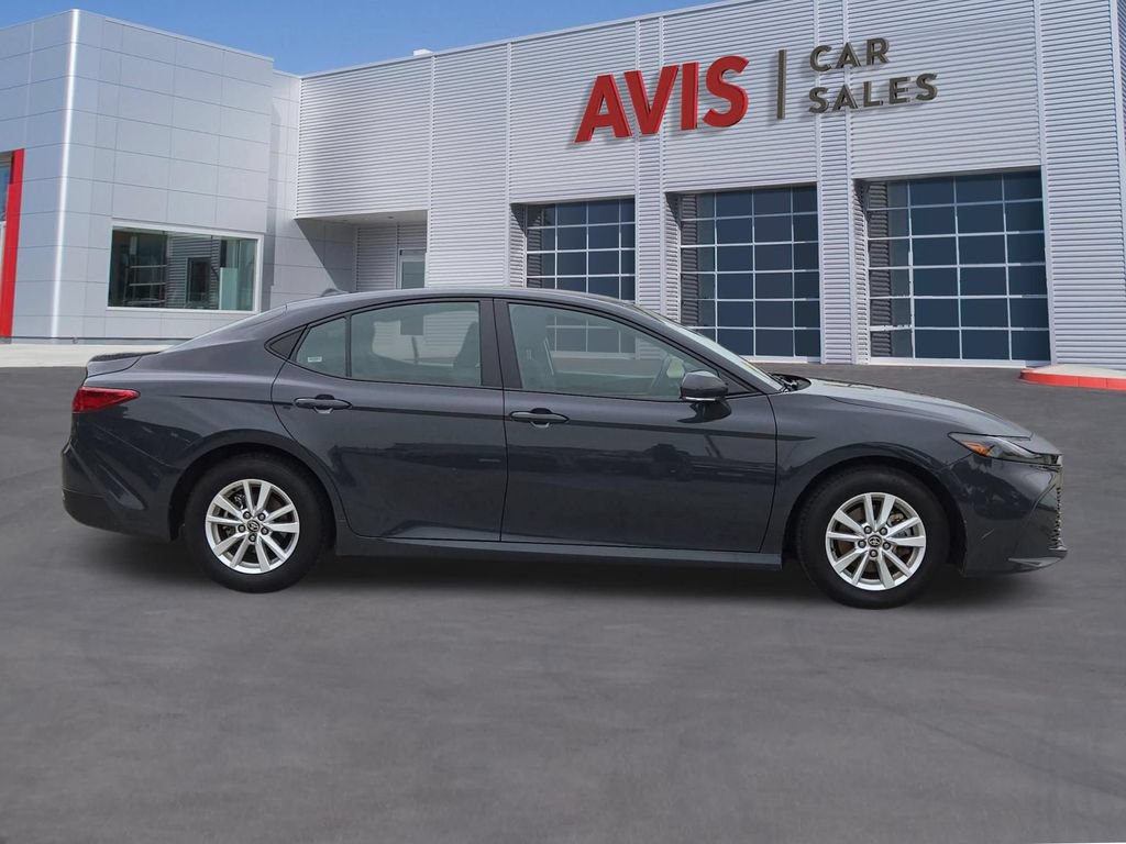 Used 2025 Toyota Camry LE FWD image 5