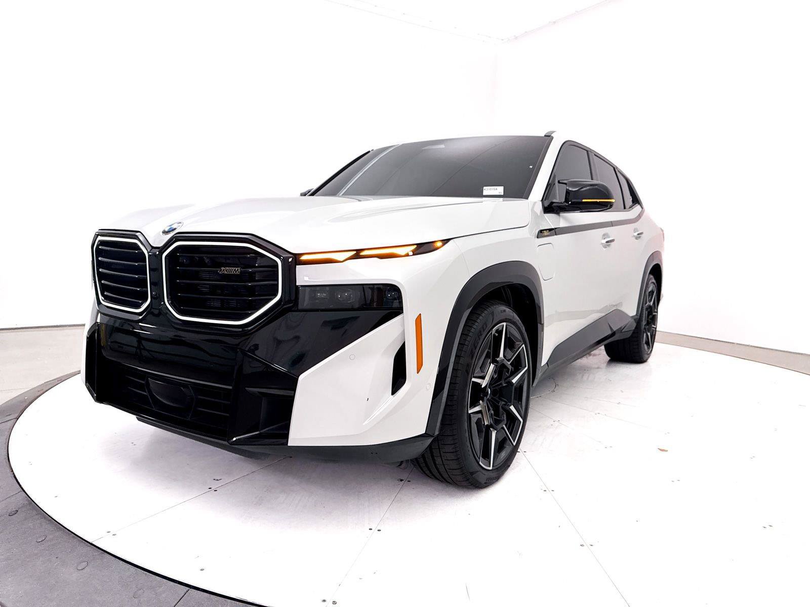 Used 2024 BMW XM AWD/4WD image 31