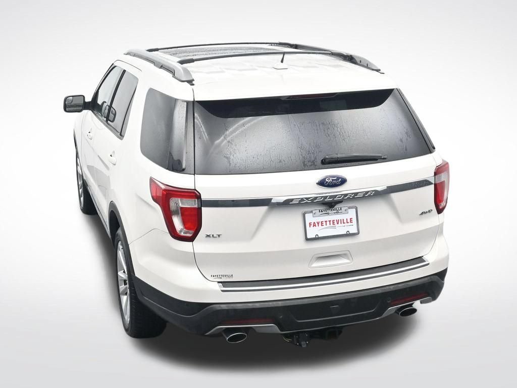 Used 2018 Ford Explorer XLT w/ Equipment Group 202A AWD/4WD image 27