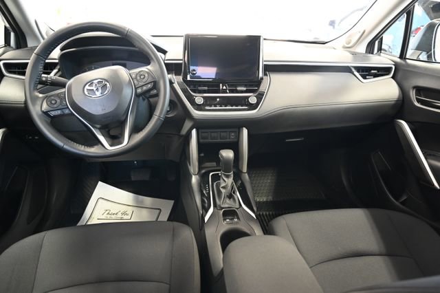 Used 2024 Toyota Corolla Cross LE w/ Moonroof Package AWD/4WD image 13
