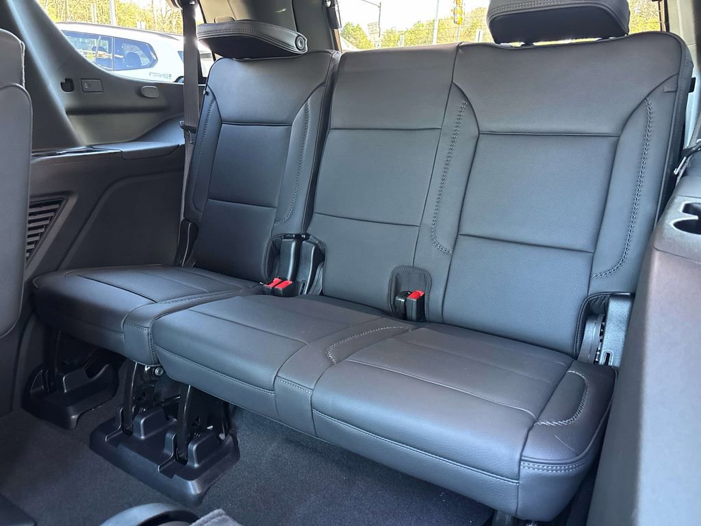 Used 2026 GMC Yukon Denali AWD/4WD image 12