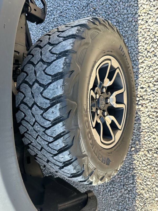 Used 2017 RAM 1500 Rebel w/ Luxury Group image 40