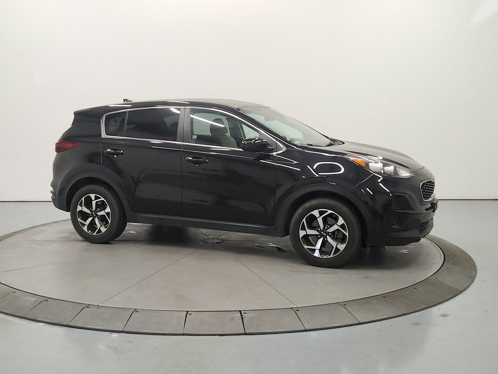 Used 2020 Kia Sportage LX FWD image 9