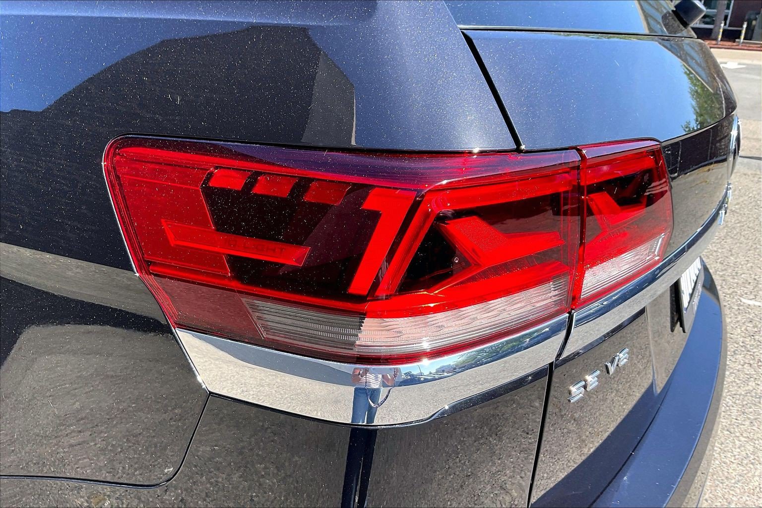 Certified 2021 Volkswagen Atlas SE w/ Towing Package AWD/4WD image 28