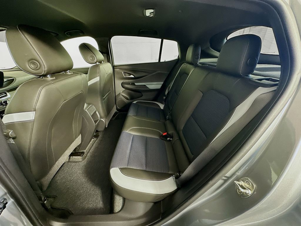 Used 2024 Buick Envista Preferred w/ Advanced Safety Package FWD image 23