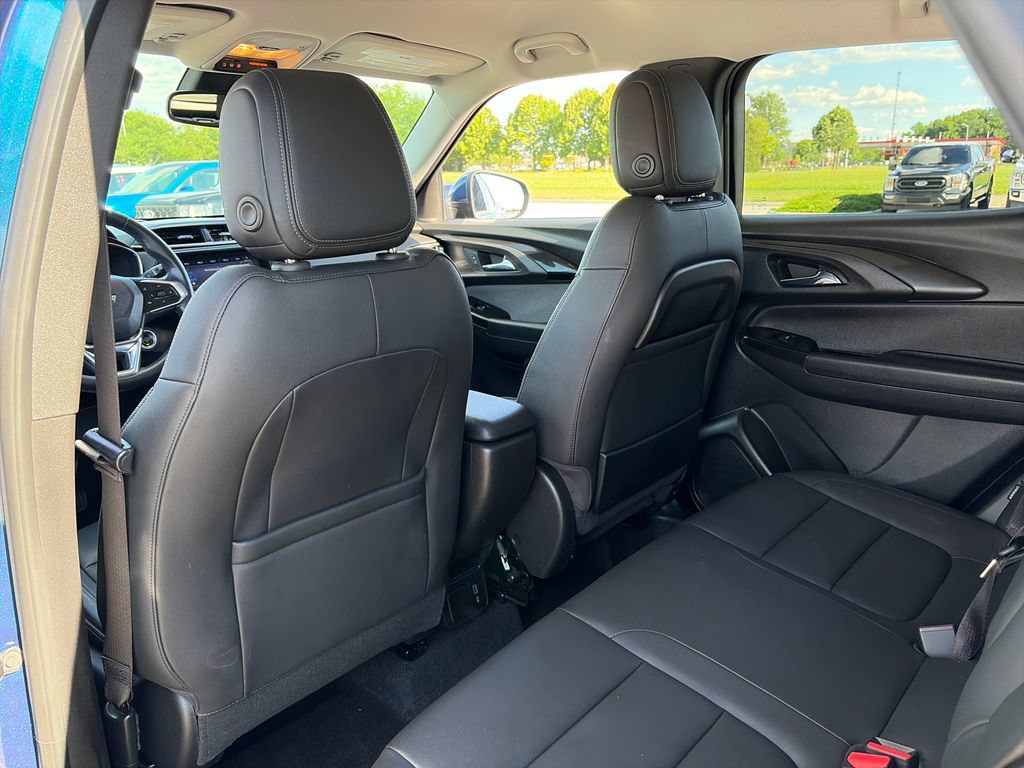 Used 2021 Chevrolet TrailBlazer LT w/ Premium Seating Package FWD image 26