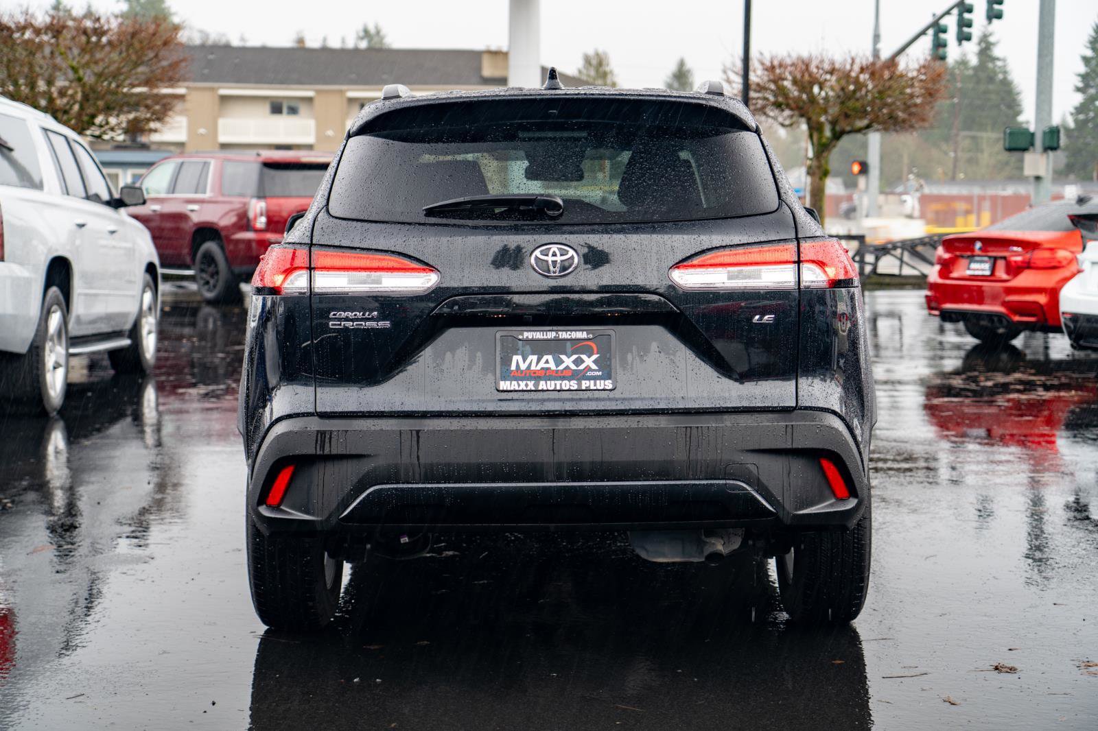 Used 2025 Toyota Corolla Cross LE image 11