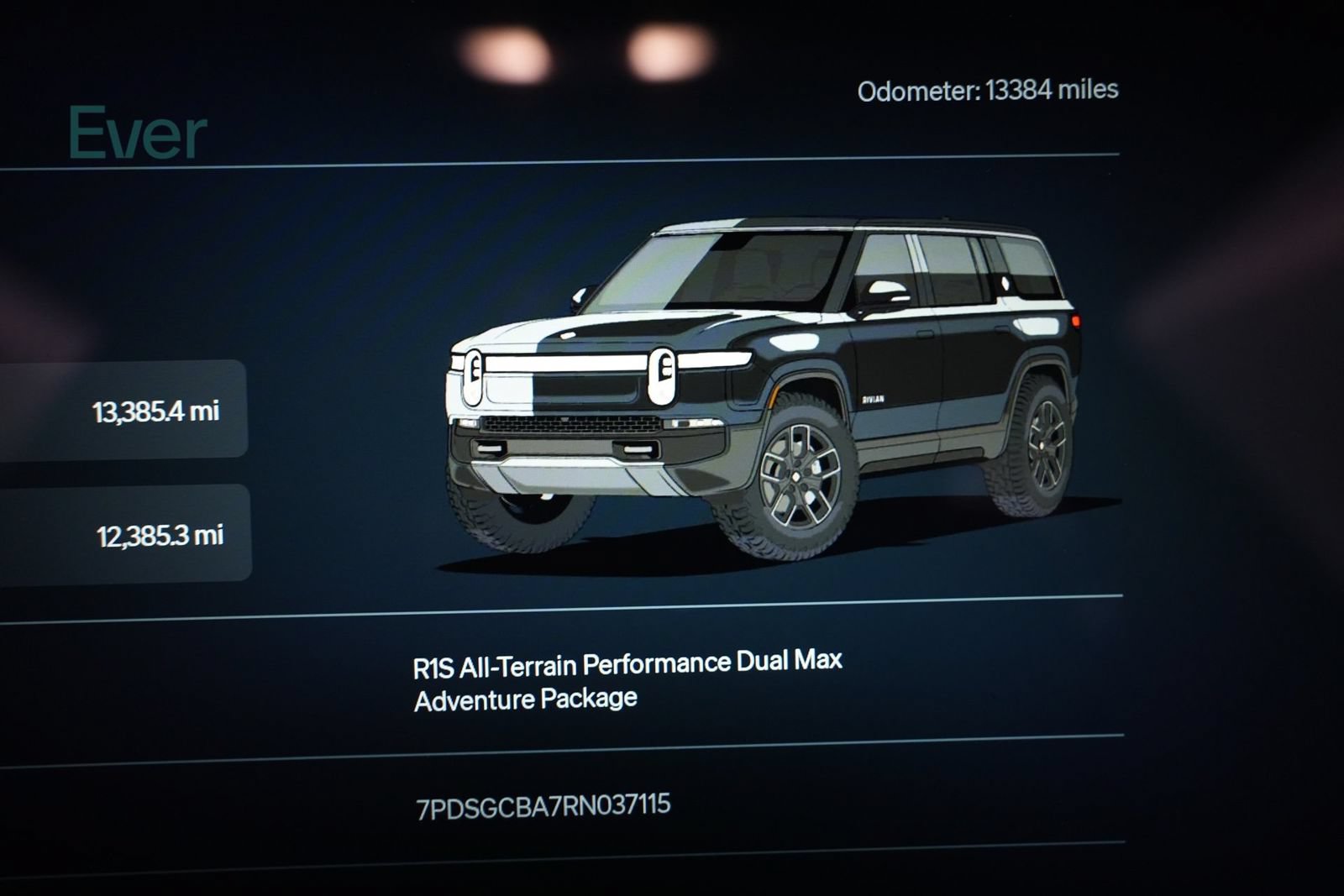 Used 2024 Rivian R1S Adventure AWD/4WD image 7