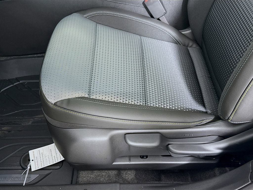 New 2026 Chevrolet Trax LT w/ Driver Confidence Package image 18