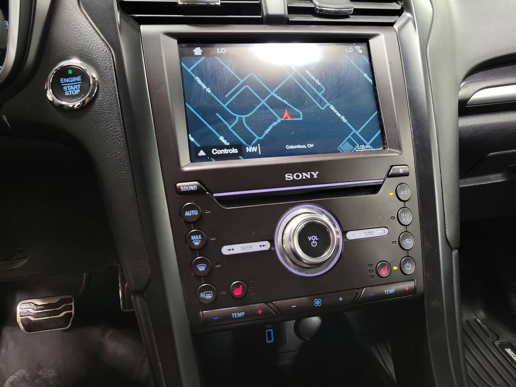 Used 2018 Ford Fusion Titanium image 15