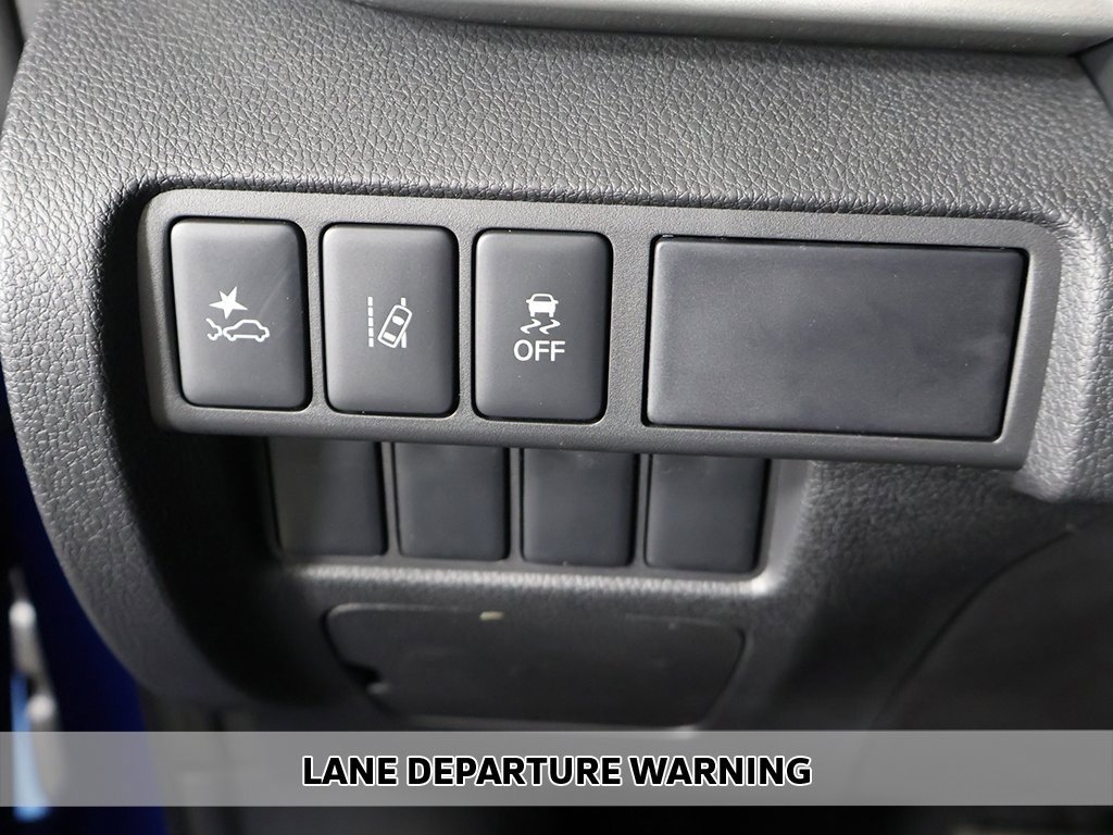 New 2025 Mitsubishi Eclipse Cross LE image 3