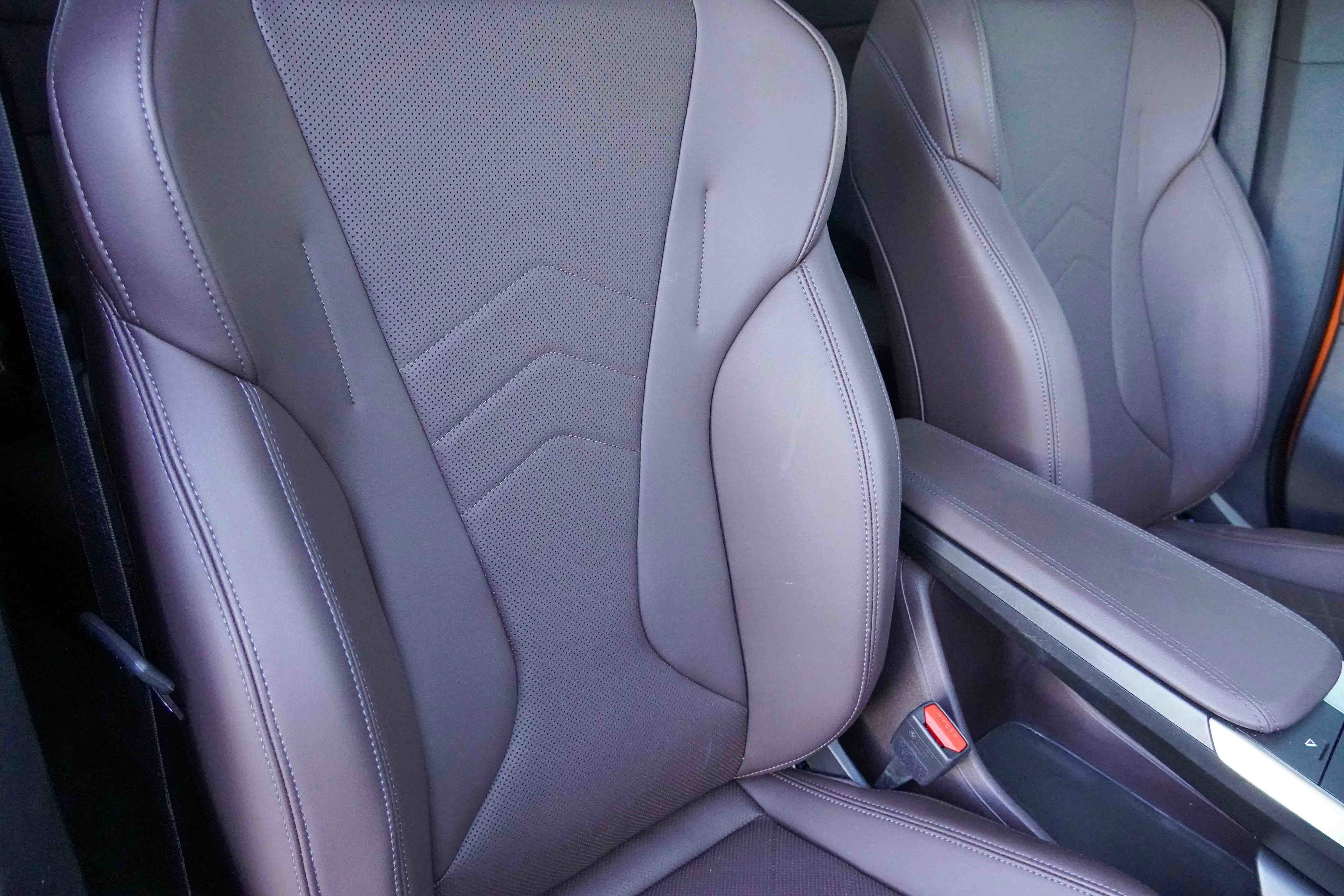 Certified 2025 BMW X2 xDrive28i image 13