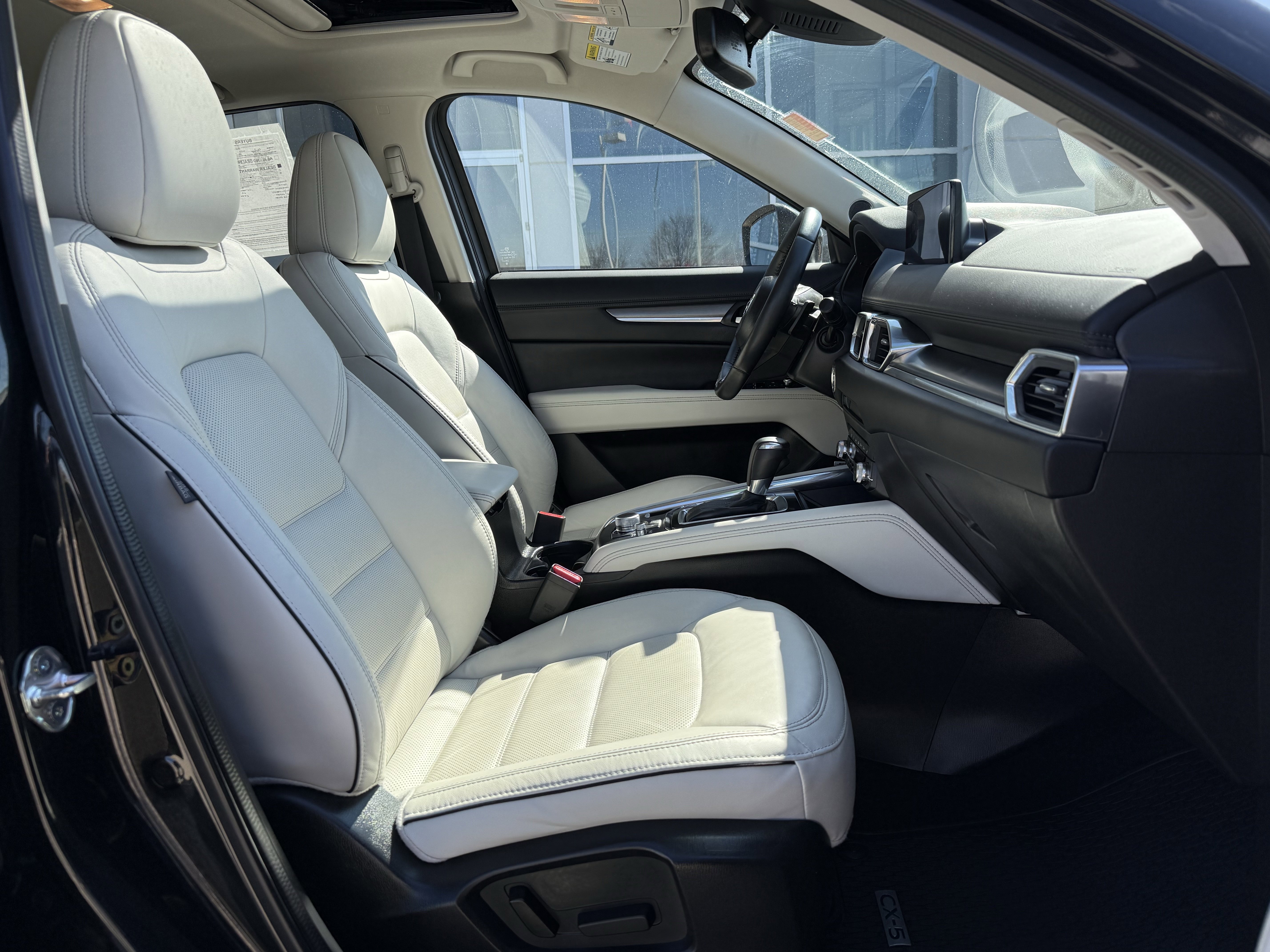 Used 2024 MAZDA CX-5 AWD 2.5 S w/ Premium Plus Pkg image 5