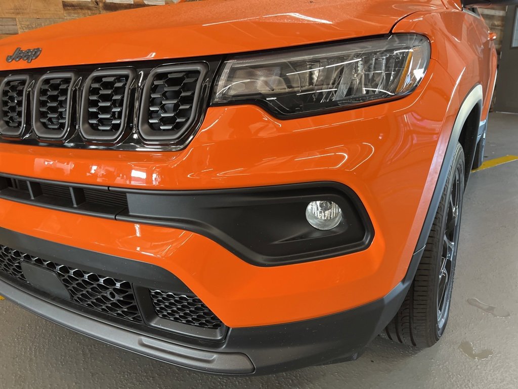 New 2026 Jeep Compass Latitude image 6