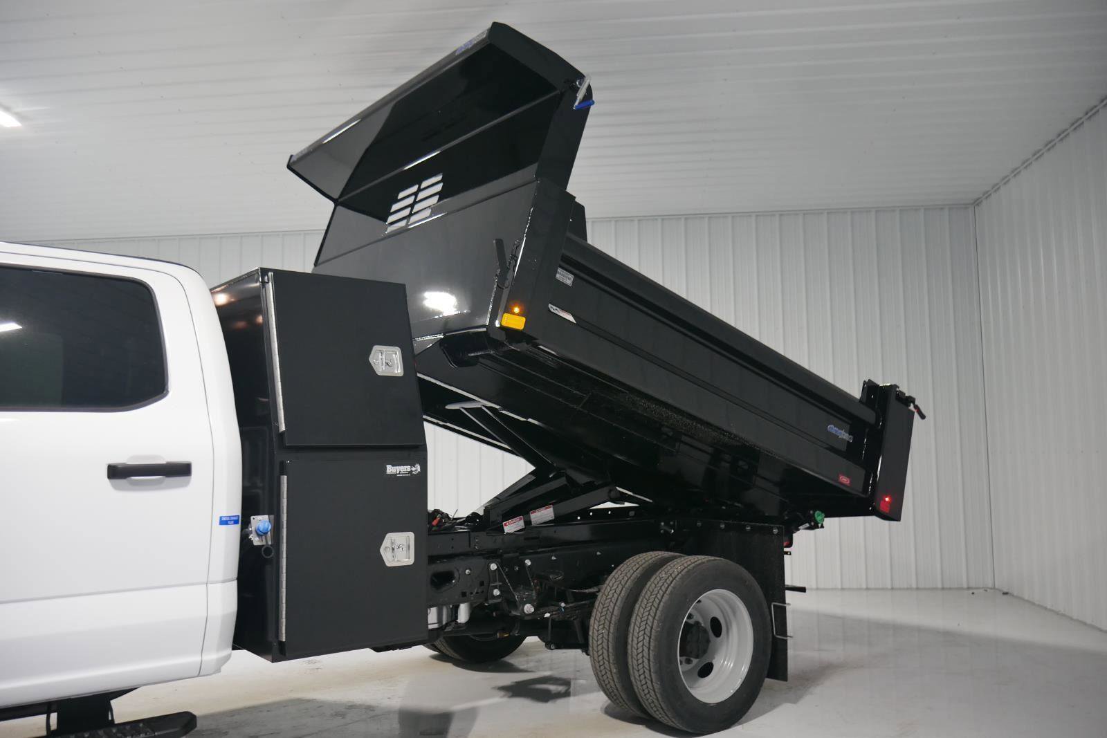 New 2026 Ford F550 4x4 Crew Cab image 22