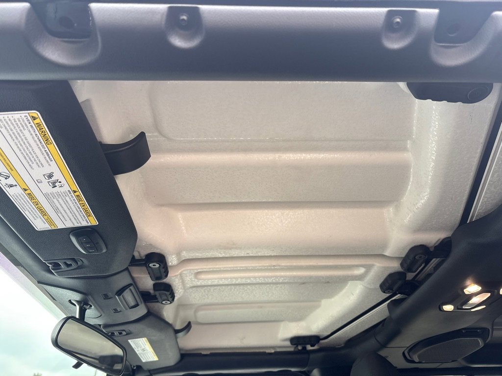 Used 2022 Jeep Gladiator Sport image 22