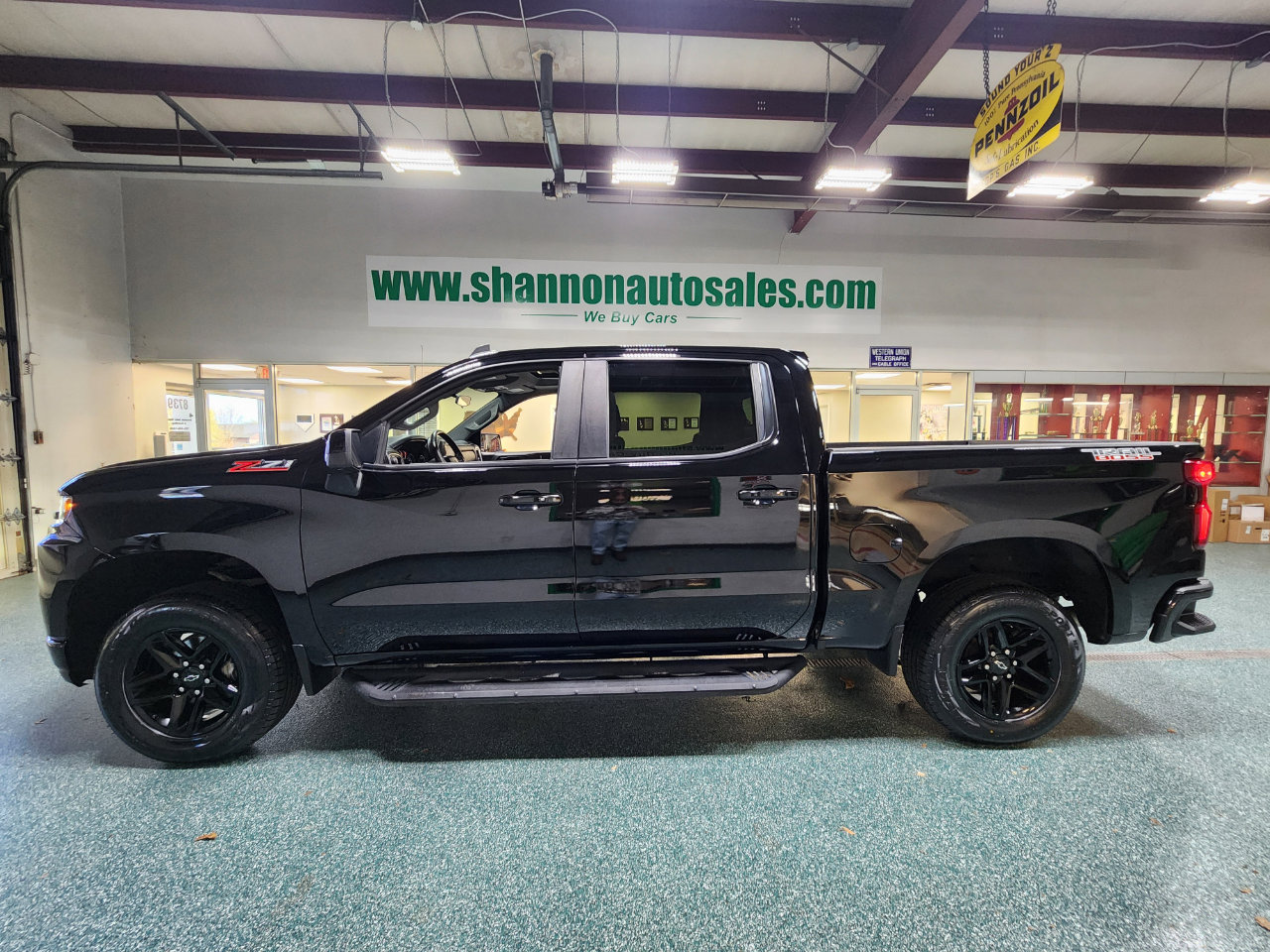 Used 2020 Chevrolet Silverado 1500 LT Trail Boss image 11