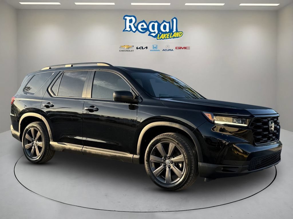 Used 2025 Honda Pilot Sport