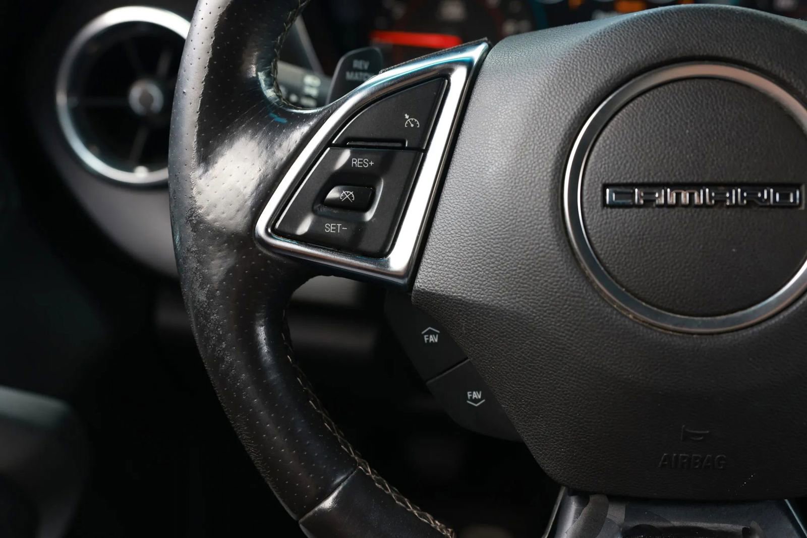 Used 2016 Chevrolet Camaro SS RWD image 27