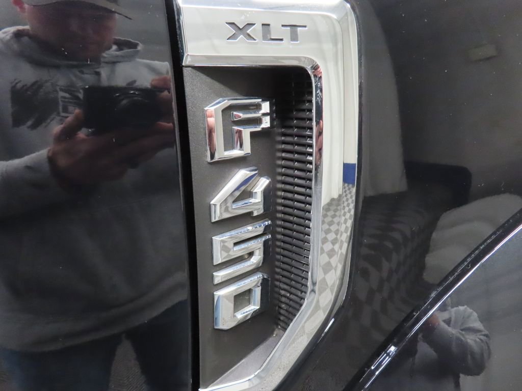 Used 2022 Ford F450 XLT w/ XLT Premium Package image 43