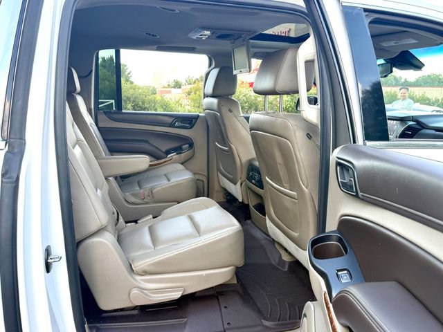 Used 2016 Chevrolet Suburban LTZ RWD image 15