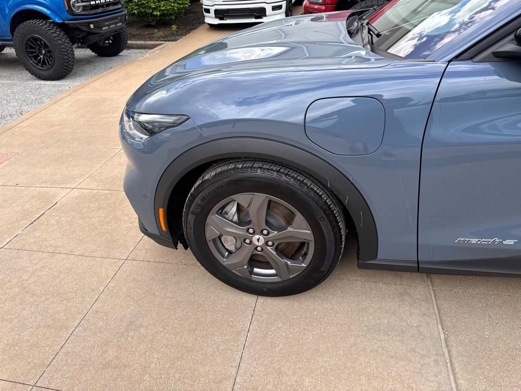 New 2023 Ford Mustang Mach-E Select image 21