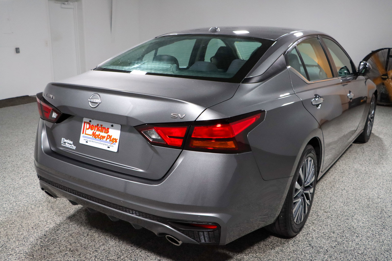 Used 2023 Nissan Altima 2.5 SV w/ SV Premium Package image 7