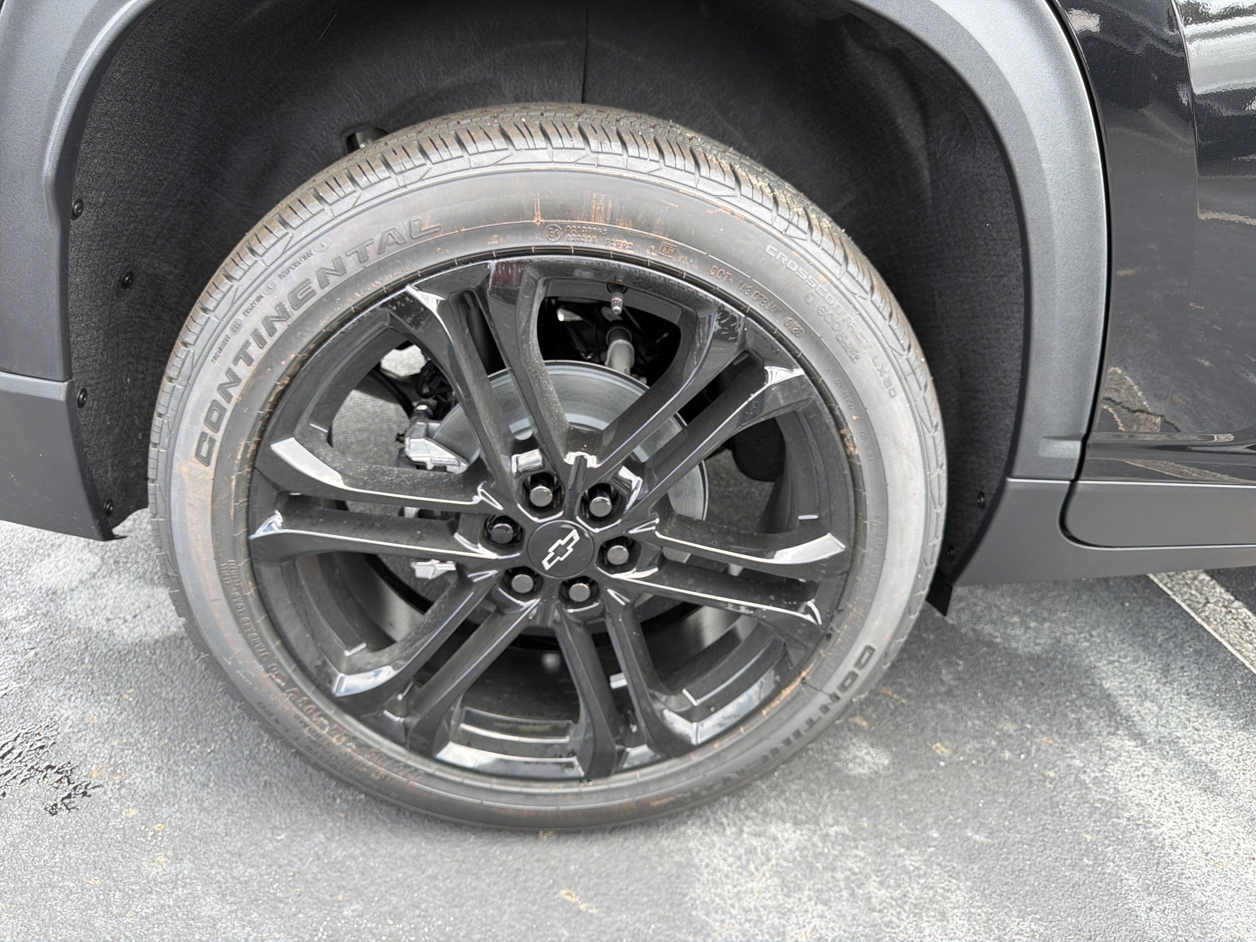 New 2026 Chevrolet Traverse LT w/ LPO, Floor Liner Package FWD image 18