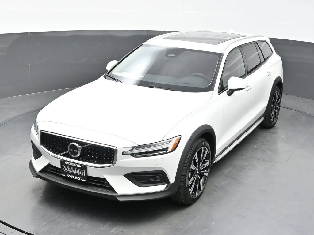 New 2026 Volvo V60 B5 Cross Country Ultra w/ Climate Package AWD/4WD image 33