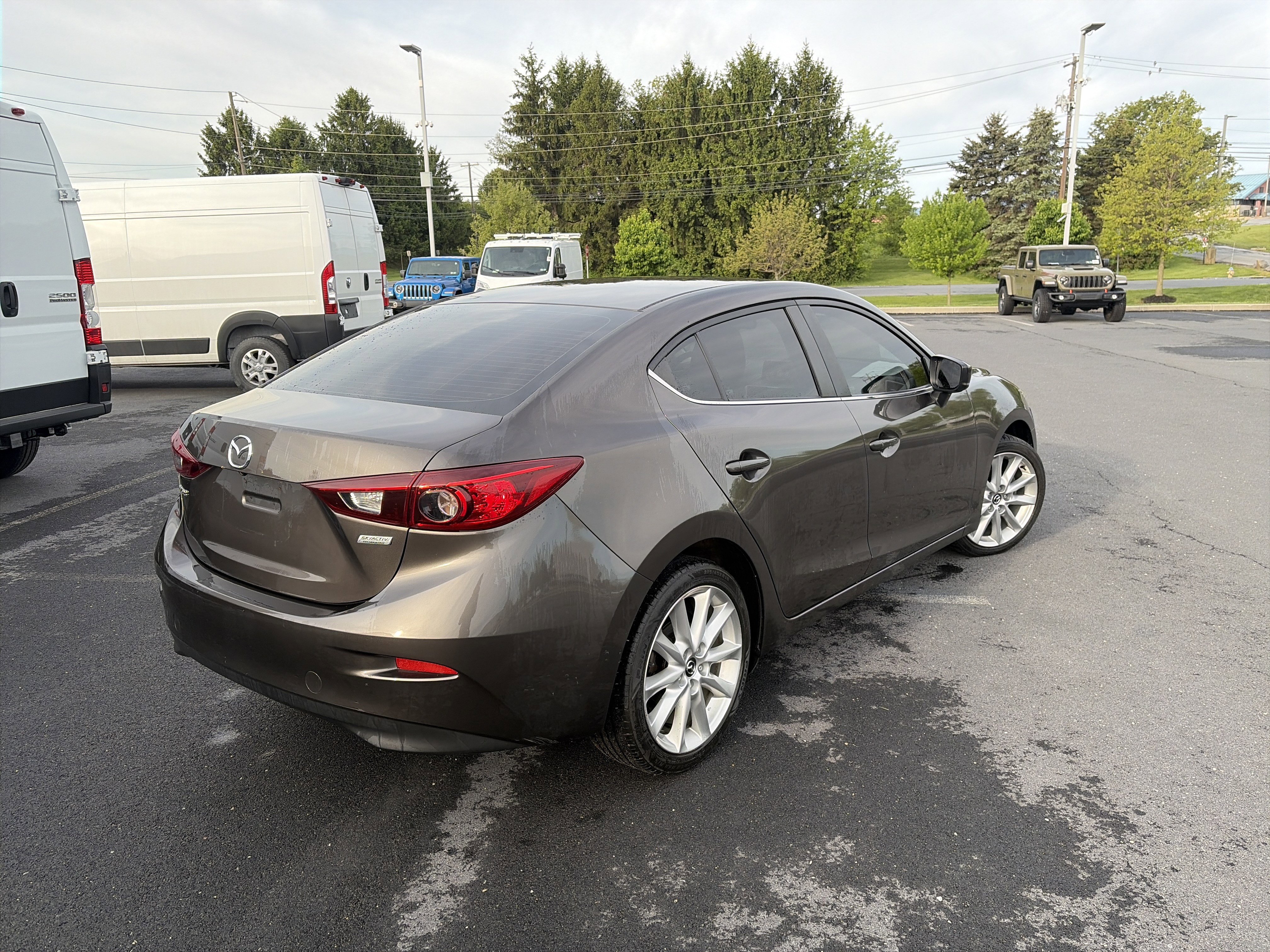 Used 2017 MAZDA MAZDA3 Touring FWD image 4
