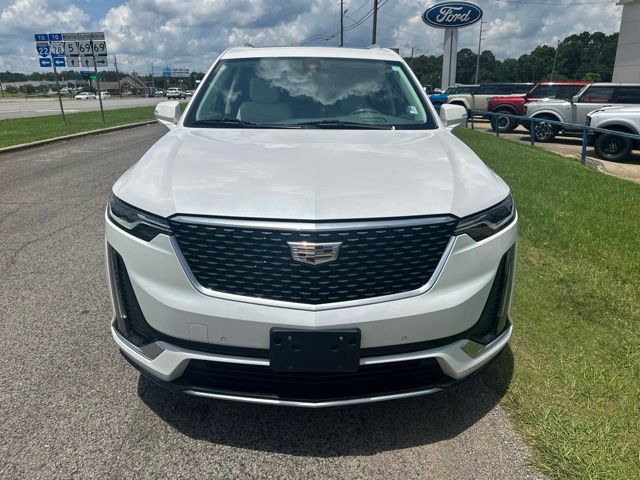 Used 2021 Cadillac XT6 Premium Luxury AWD/4WD image 2