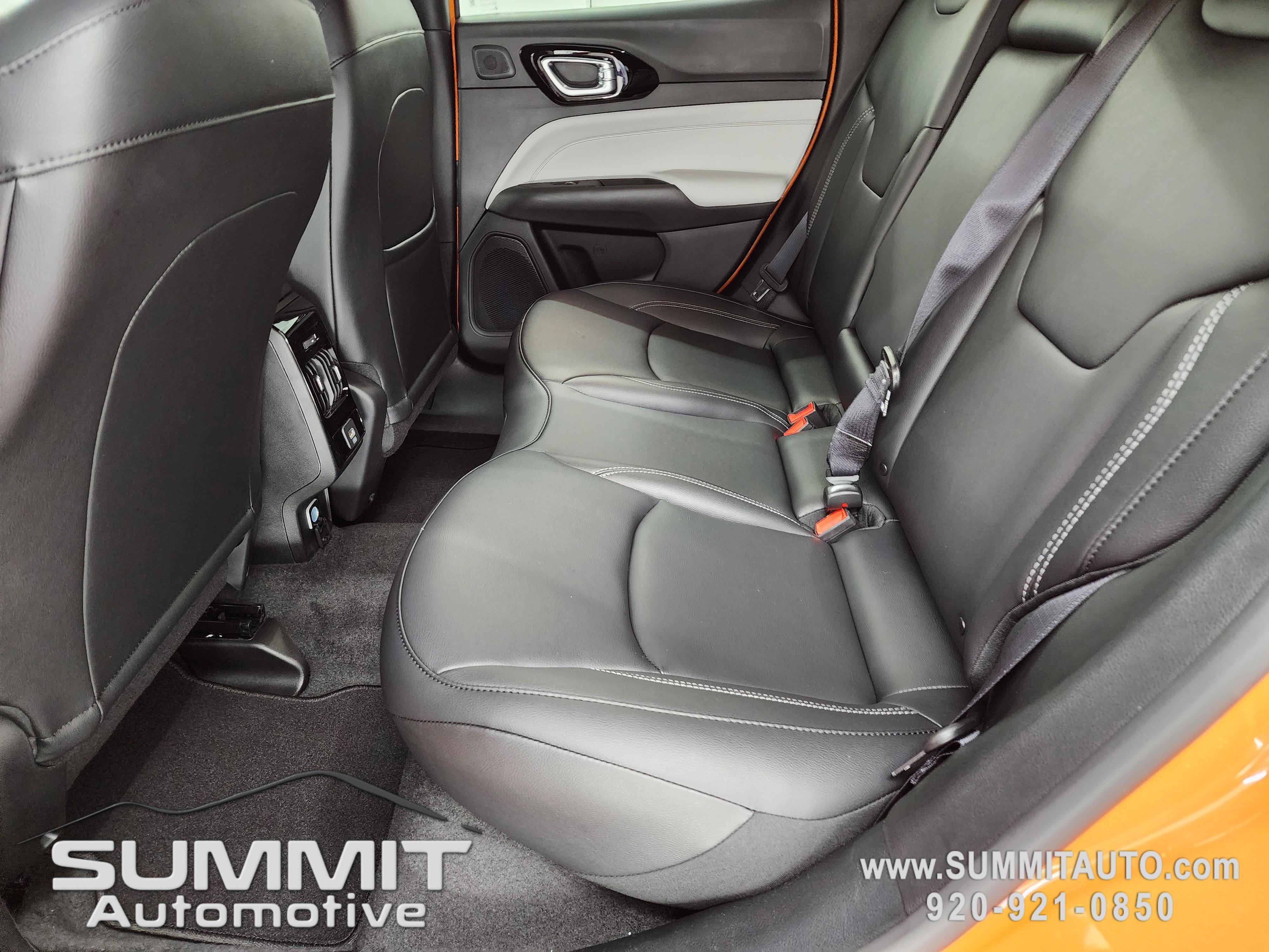 New 2026 Jeep Compass Limited w/ Sun, Sound & Navigation Group image 8