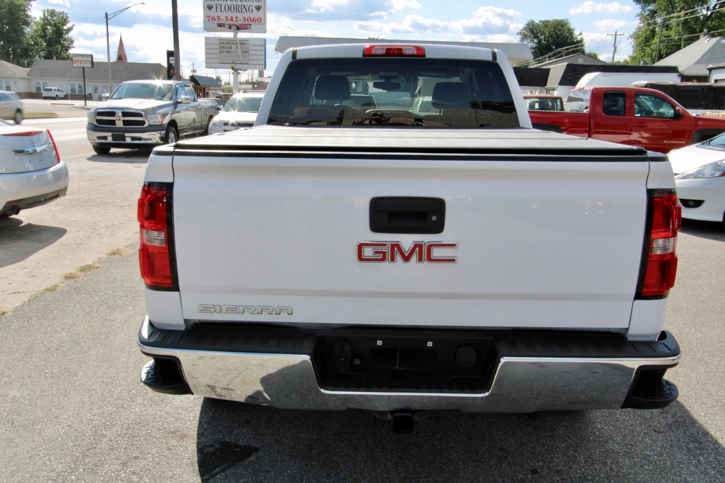 Used 2015 GMC Sierra 1500 4x4 Crew Cab image 5