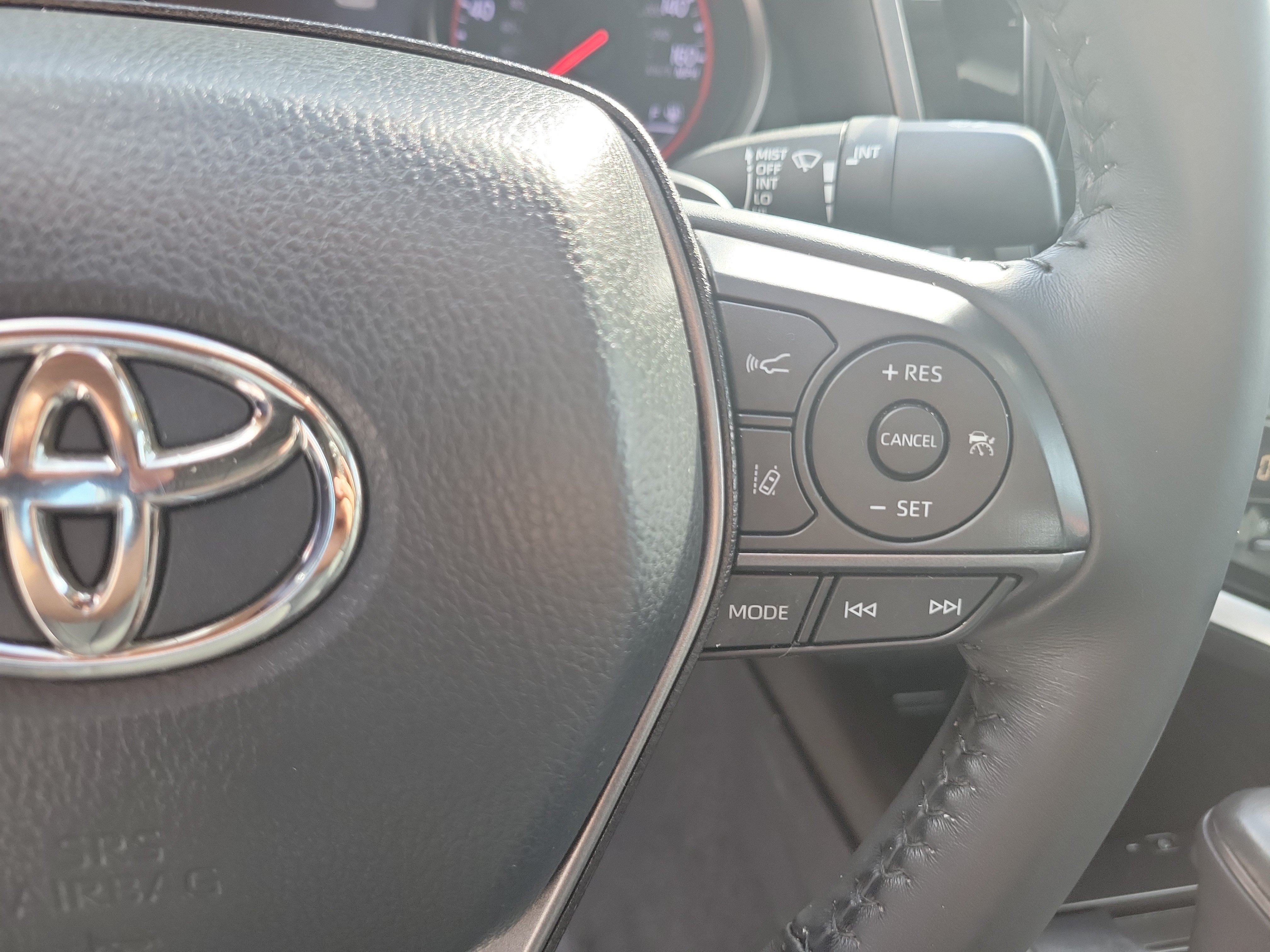 Used 2023 Toyota Camry XSE FWD image 27