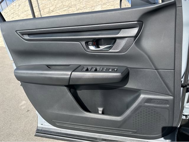 Used 2025 Honda CR-V LX image 14