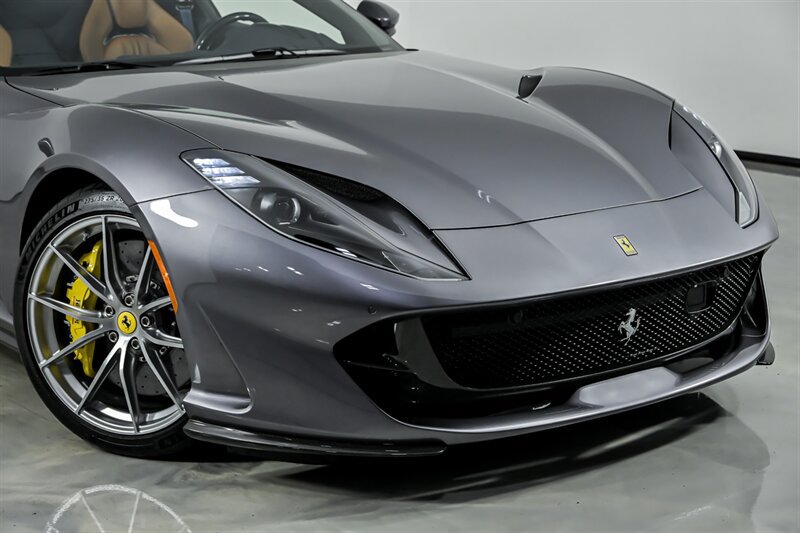Used 2023 Ferrari 812 GTS RWD image 2