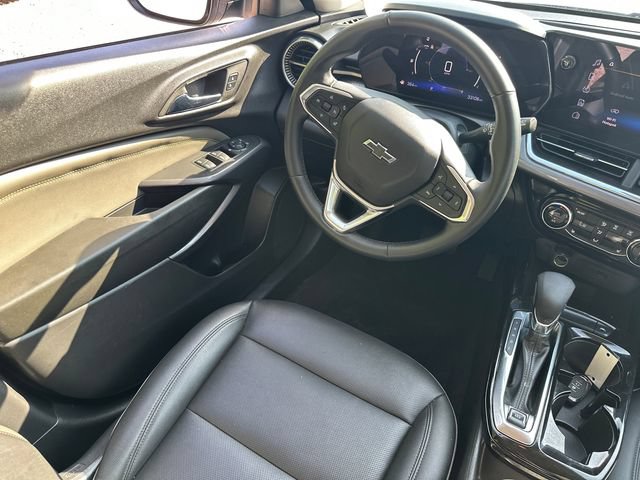 Used 2024 Chevrolet Trax ACTIV w/ Driver Confidence Package FWD image 19
