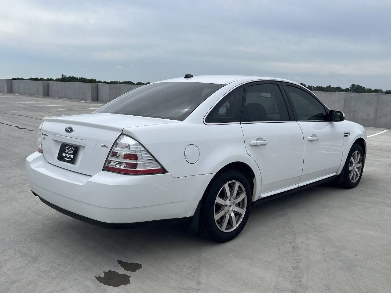 Used 2008 Ford Taurus SEL FWD image 7