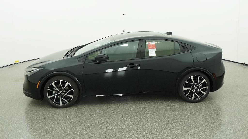 New 2026 Toyota Prius Plug-In Hybrid FWD image 36
