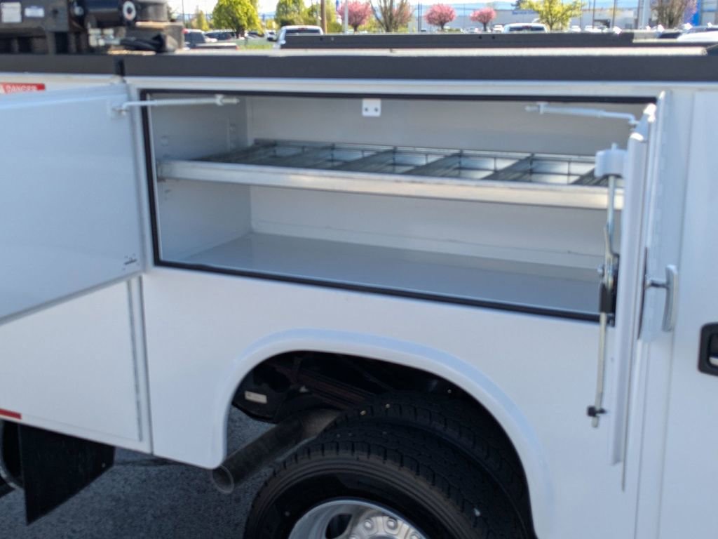 New 2024 RAM 5500 Tradesman AWD/4WD image 14