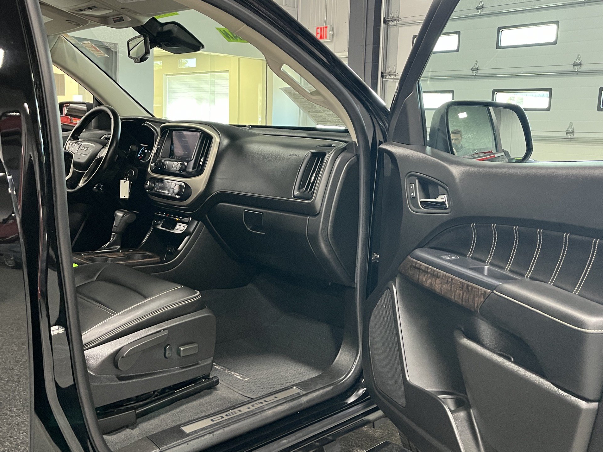 Certified 2021 GMC Canyon Denali AWD/4WD image 9