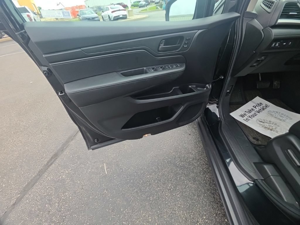 Used 2026 Honda Odyssey EX-L image 11