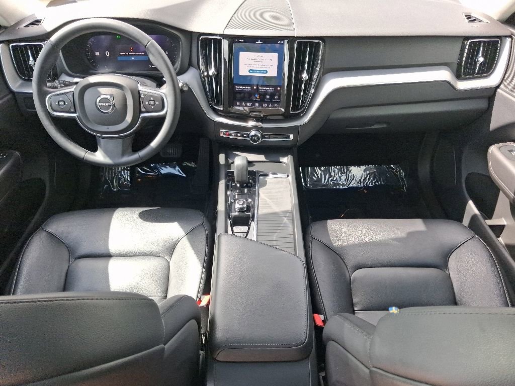 Used 2023 Volvo XC60 B5 Core w/ Protection Package Premier FWD image 11