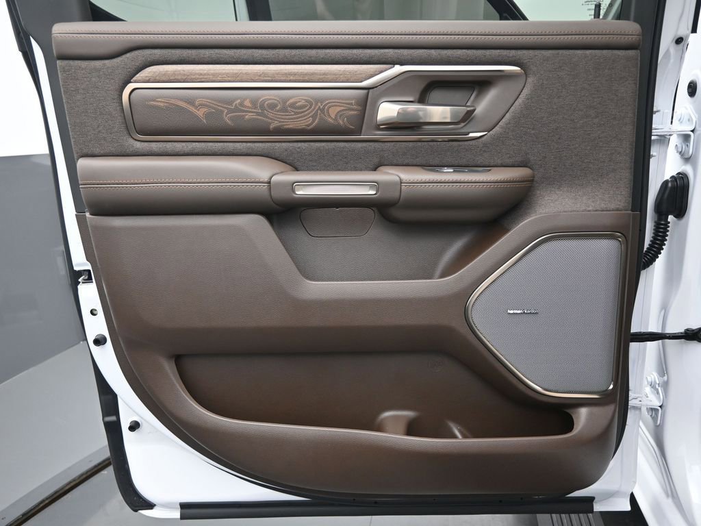 New 2025 RAM 1500 Limited image 14