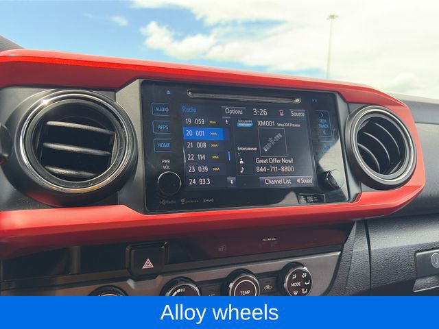 Used 2018 Toyota Tacoma TRD Sport AWD/4WD image 18