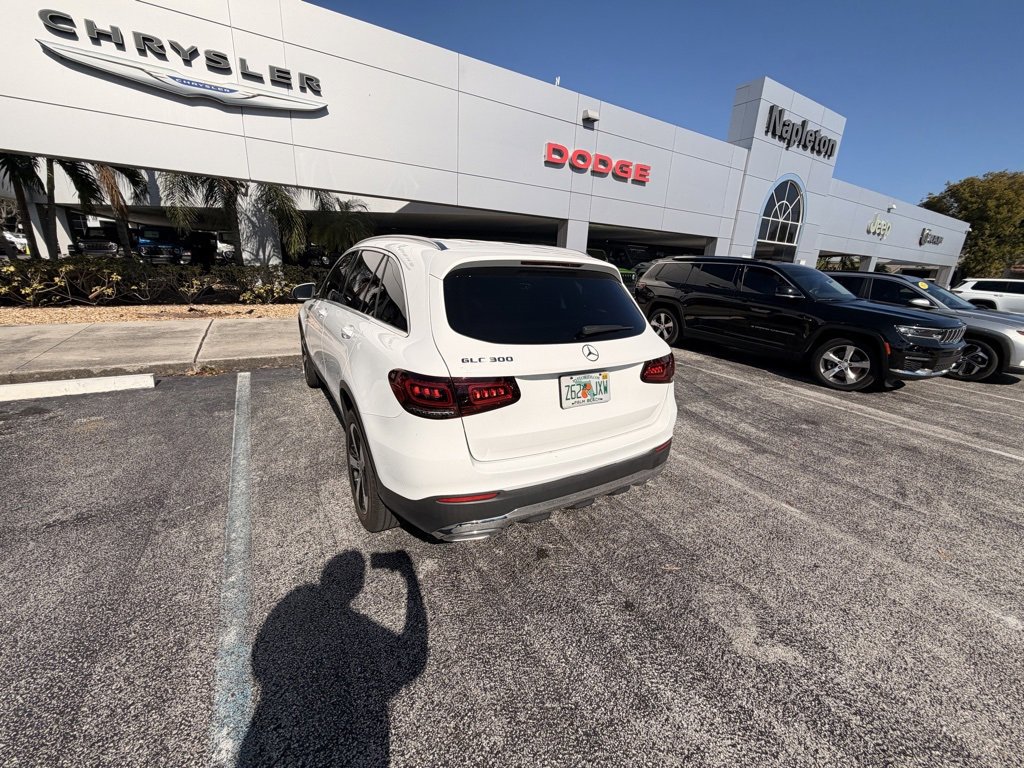 Used 2020 Mercedes-Benz GLC 300 image 4