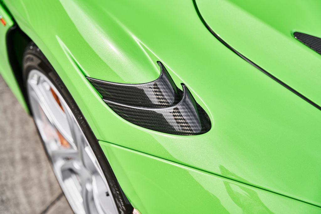 Used 2025 McLaren 750S Spider RWD image 9